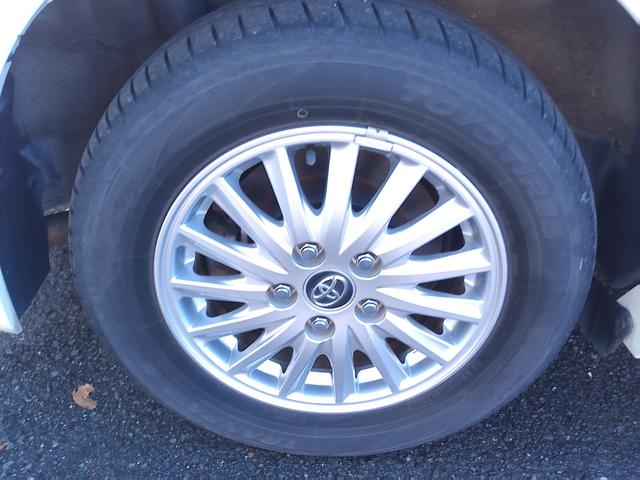 ノア ハイブリッドＧ　車検２年付　純正９インチナビ　パノラミックビューモニター　フルセグ　ＤＶＤ再生　Ｂｌｕｅｔｏｏｔｈ　ＥＴＣ　クルコン　フロントカメラ　サイドカメラ　ＬＥＤ（24枚目）