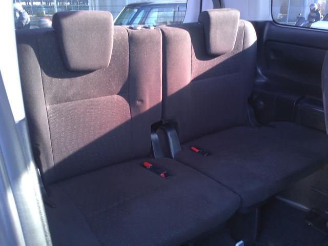 ノア ハイブリッドＧ　車検２年付　純正９インチナビ　パノラミックビューモニター　フルセグ　ＤＶＤ再生　Ｂｌｕｅｔｏｏｔｈ　ＥＴＣ　クルコン　フロントカメラ　サイドカメラ　ＬＥＤ（36枚目）