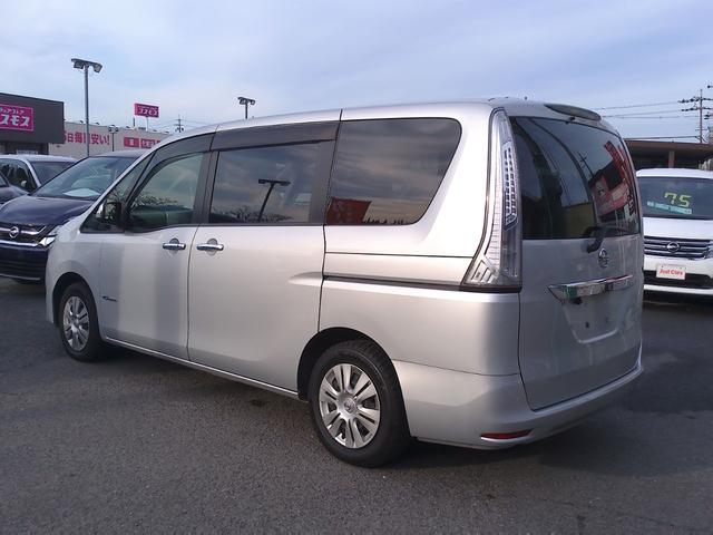 セレナ ２０Ｘ　Ｓ－ハイブリッド　セカンドスライドアップシート　車検２年付　プッシュスタート　ナビＴＶ　バックモニター　ＣＤ　ラジオ　エマージェンシーブレーキ　クルーズコントロール（22枚目）