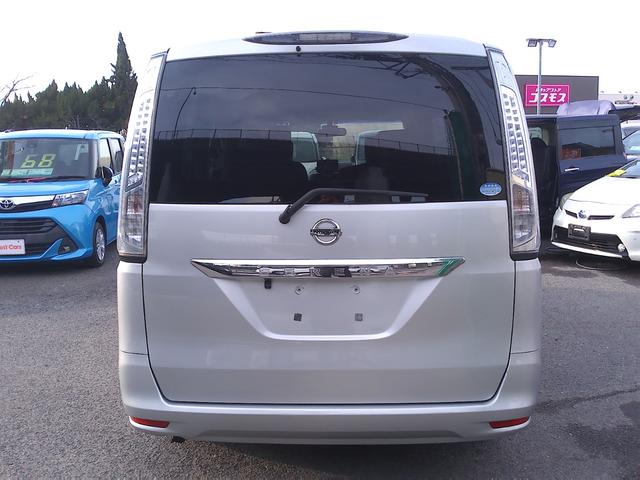 セレナ ２０Ｘ　Ｓ－ハイブリッド　セカンドスライドアップシート　車検２年付　プッシュスタート　ナビＴＶ　バックモニター　ＣＤ　ラジオ　エマージェンシーブレーキ　クルーズコントロール（23枚目）