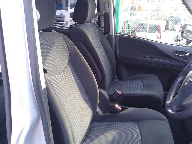 セレナ ２０Ｘ　Ｓ－ハイブリッド　セカンドスライドアップシート　車検２年付　プッシュスタート　ナビＴＶ　バックモニター　ＣＤ　ラジオ　エマージェンシーブレーキ　クルーズコントロール（34枚目）