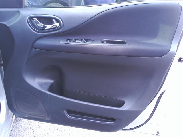 セレナ ２０Ｘ　Ｓ－ハイブリッド　セカンドスライドアップシート　車検２年付　プッシュスタート　ナビＴＶ　バックモニター　ＣＤ　ラジオ　エマージェンシーブレーキ　クルーズコントロール（37枚目）