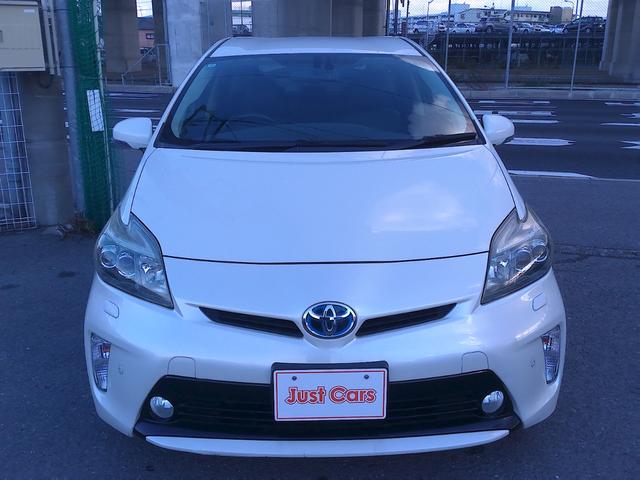 プリウス Ｇツーリングセレクション　車検９年２月　純正８インチナビ　フルセグ　ＤＶＤ再生　Ｂｌｕｅｔｏｏｔｈ　バックモニター　ＥＴＣ　ハーフレザー　パワーシート　コーナーセンサー　ＬＥＤヘッドライト（6枚目）