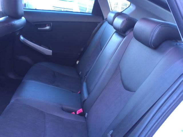 プリウス Ｇツーリングセレクション　車検９年２月　純正８インチナビ　フルセグ　ＤＶＤ再生　Ｂｌｕｅｔｏｏｔｈ　バックモニター　ＥＴＣ　ハーフレザー　パワーシート　コーナーセンサー　ＬＥＤヘッドライト（9枚目）