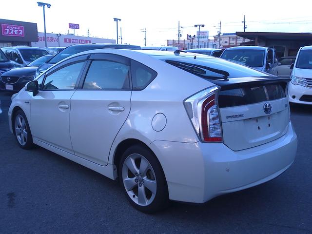 プリウス Ｇツーリングセレクション　車検９年２月　純正８インチナビ　フルセグ　ＤＶＤ再生　Ｂｌｕｅｔｏｏｔｈ　バックモニター　ＥＴＣ　ハーフレザー　パワーシート　コーナーセンサー　ＬＥＤヘッドライト（18枚目）