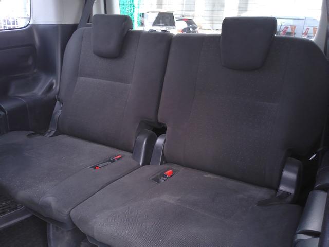 ヴォクシー ハイブリッドＶ　車検２年付　ＡＬＰＩＮＥナビ　後席モニター　フルセグ　ＤＶＤ再生　Ｂｌｕｅｔｏｏｔｈ　ＥＴＣ　ＬＥＤ　コーナーセンサー　パワースライド　クルーズコントロール　置くだけ充電（10枚目）