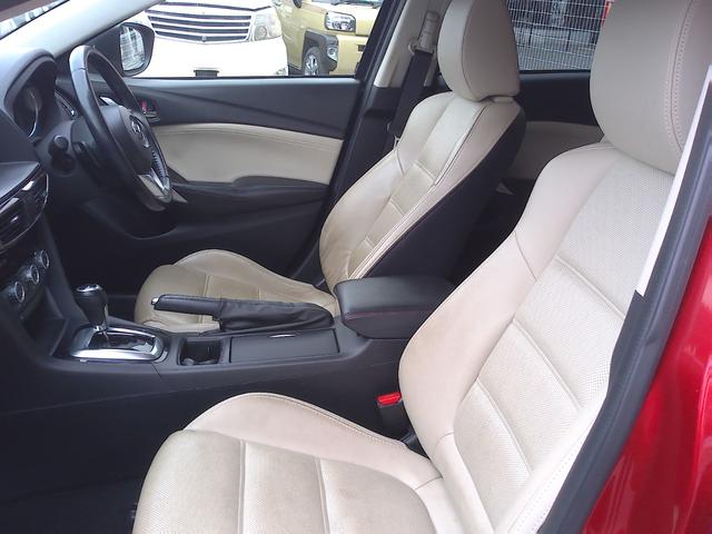 �ԓ��̓X�~�Y�~�܂ō����X�`�[���N���[�i�[�ɂēO��I�ɐ��|��t���A�}�b�g�����O���ې􂢁􉺒n�̃J�[�y�b�g�ɂ�����܂Ő��|�������܂��������Ȏԓ��ŉ��K�h���C�u��