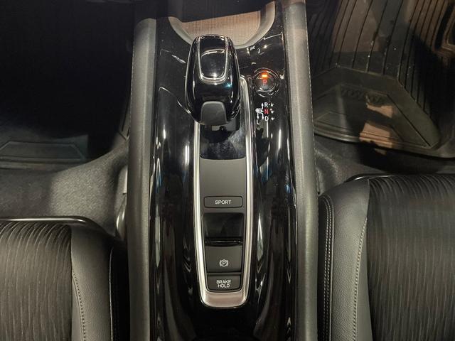 ヴェゼル ハイブリッドＺ・ホンダセンシング　正ナビＴＶ　バックモニター　シートヒーター　パドルシフト　ハーフレザー（29枚目）