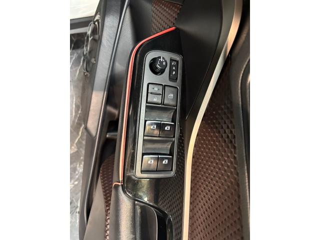 Ｃ－ＨＲ Ｇ　革シート　シートヒーター　アルパイン８インチナビＴＶ　ＥＴＣ　バックカメラ　エアロ（59枚目）