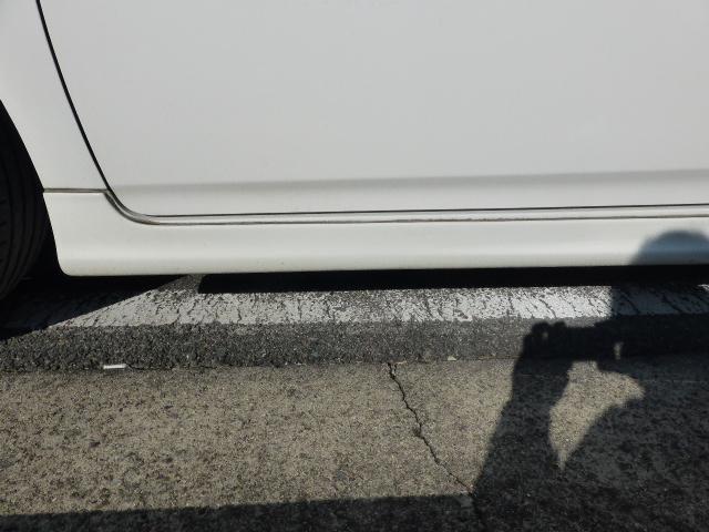 プリウス Ｓ　ナビ　フルセグＴＶ　　Ｂカメラ　ＥＴＣ（32枚目）