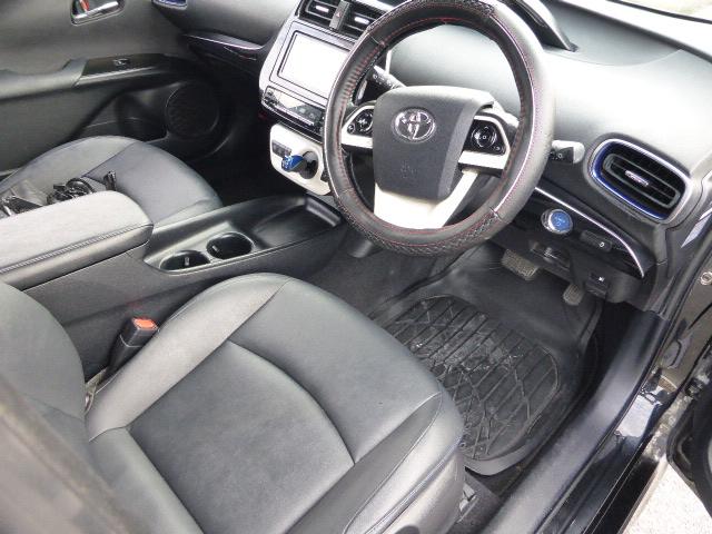 プリウス Ｓツーリングセレクション　モデリスタエアロ／ナビ／ＴＶ／Ｂカメラ／シートヒーター／１７インチＡＷ／（11枚目）