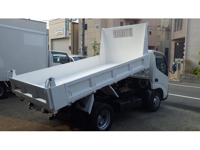 低床2tダンプ 型式:KK- 13(3枚目)
