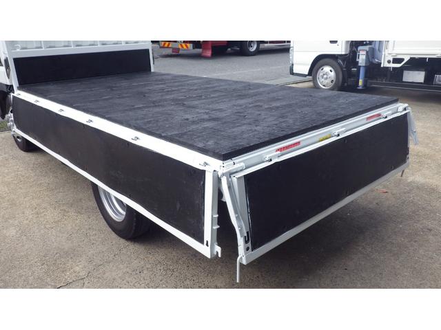 MITSUBISHI FUSO CANTER BASEGRADE