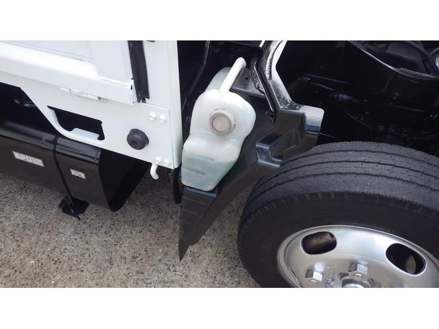 MITSUBISHI FUSO CANTER BASEGRADE