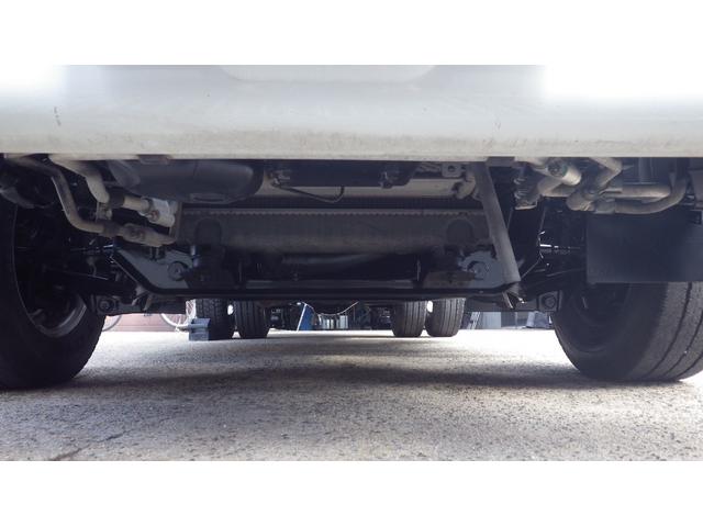 MITSUBISHI FUSO CANTER BASEGRADE