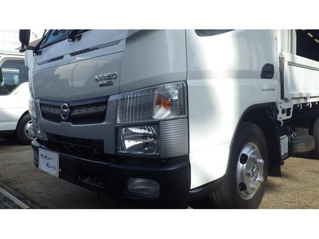 ＮＴ４５０アトラス 　高床２ｔ平ボディ／積載２０００ｋｇ／荷台木板張り／６速ＡＴ／ＭＴモード付オートマ／車線はみだし警告／レーダーブレーキ／エアコン／パワステ／パワーウインドウ／ＥＴＣ／ナビ／仕上げ済み（7枚目）