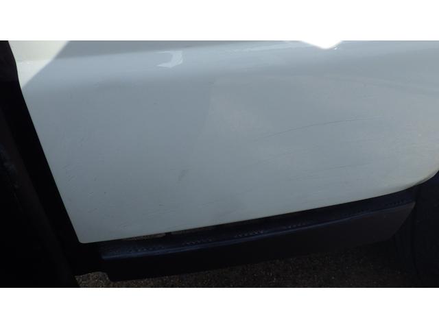 ＮＴ４５０アトラス 　高床２ｔ平ボディ／積載２０００ｋｇ／荷台木板張り／６速ＡＴ／ＭＴモード付オートマ／車線はみだし警告／レーダーブレーキ／エアコン／パワステ／パワーウインドウ／ＥＴＣ／ナビ／仕上げ済み（11枚目）