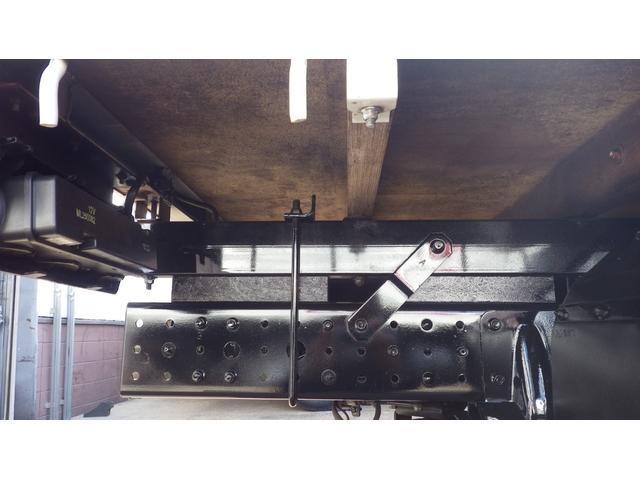 ＮＴ４５０アトラス 　高床２ｔ平ボディ／積載２０００ｋｇ／荷台木板張り／６速ＡＴ／ＭＴモード付オートマ／車線はみだし警告／レーダーブレーキ／エアコン／パワステ／パワーウインドウ／ＥＴＣ／ナビ／仕上げ済み（22枚目）