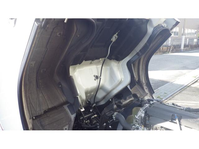 ＮＴ４５０アトラス 　高床２ｔ平ボディ／積載２０００ｋｇ／荷台木板張り／６速ＡＴ／ＭＴモード付オートマ／車線はみだし警告／レーダーブレーキ／エアコン／パワステ／パワーウインドウ／ＥＴＣ／ナビ／仕上げ済み（32枚目）