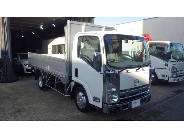 タイタントラック セミロングDX 低床2tワイドセミロング/MTモード付6速オートマ/AT/荷台木板/アルミブロック/エアコン/パワステ/パワーウインドウ/仕上げ済み(2枚目)