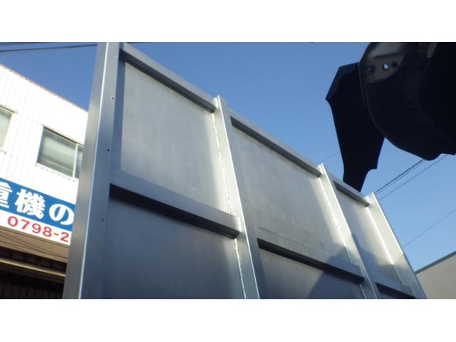 タイタントラック セミロングDX 低床2tワイドセミロング/MTモード付6速オートマ/AT/荷台木板/アルミブロック/エアコン/パワステ/パワーウインドウ/仕上げ済み(14枚目)