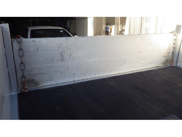 タイタントラック セミロングDX 低床2tワイドセミロング/MTモード付6速オートマ/AT/荷台木板/アルミブロック/エアコン/パワステ/パワーウインドウ/仕上げ済み(17枚目)