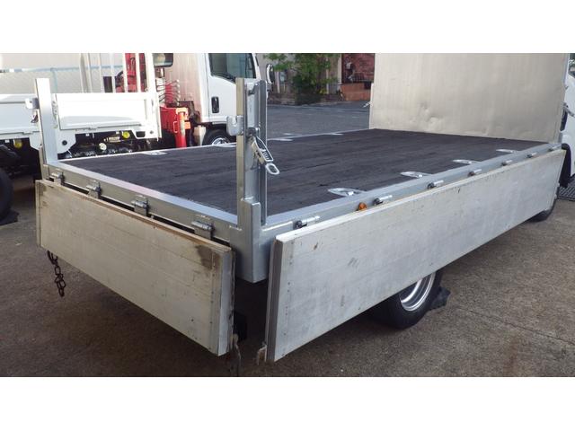 タイタントラック セミロングDX 低床2tワイドセミロング/MTモード付6速オートマ/AT/荷台木板/アルミブロック/エアコン/パワステ/パワーウインドウ/仕上げ済み(19枚目)