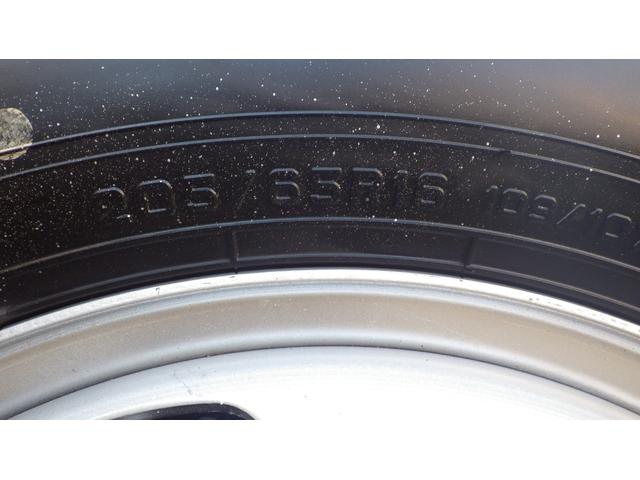 タイタントラック セミロングDX 低床2tワイドセミロング/MTモード付6速オートマ/AT/荷台木板/アルミブロック/エアコン/パワステ/パワーウインドウ/仕上げ済み(48枚目)