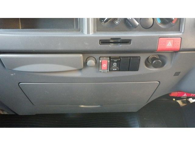 タイタントラック セミロングDX 低床2tワイドセミロング/MTモード付6速オートマ/AT/荷台木板/アルミブロック/エアコン/パワステ/パワーウインドウ/仕上げ済み(67枚目)