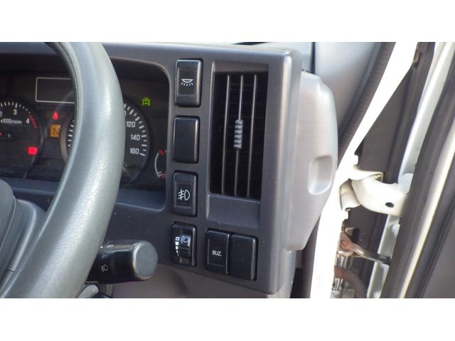 タイタントラック セミロングDX 低床2tワイドセミロング/MTモード付6速オートマ/AT/荷台木板/アルミブロック/エアコン/パワステ/パワーウインドウ/仕上げ済み(69枚目)