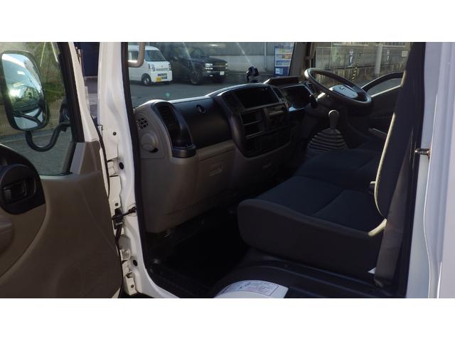 アトラストラック スーパーローDX 低床2t平ボディ/積載2000kg/3.0ディーゼルターボ/荷台鉄板/6速マニュアル/新明和垂直パワーゲート/ETC/エアコン/パワステ/パワーウインドウ/仕上げ済み(74枚目)