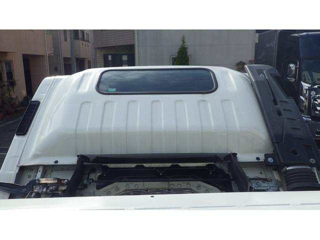 エルフトラック 　低床４．６ｔ平ボディ／ワイドセミロング／積載４６００ｋｇ／６速マニュアル／荷台木板／ＥＴＣ／エアコン／パワステ／パワーウインドウ／仕上げ済み（11枚目）