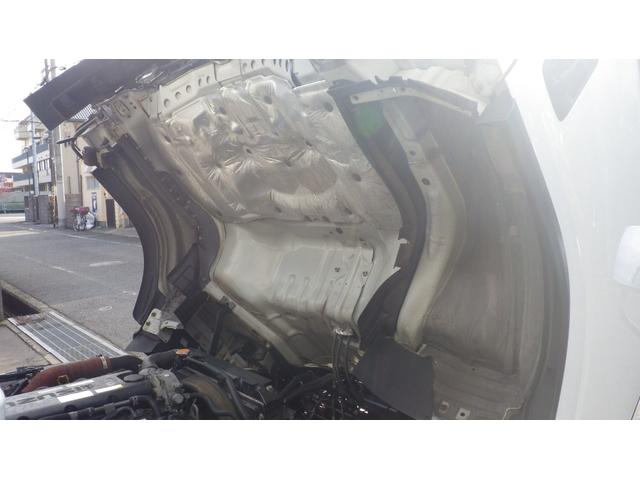 エルフトラック 　低床４．６ｔ平ボディ／ワイドセミロング／積載４６００ｋｇ／６速マニュアル／荷台木板／ＥＴＣ／エアコン／パワステ／パワーウインドウ／仕上げ済み（26枚目）