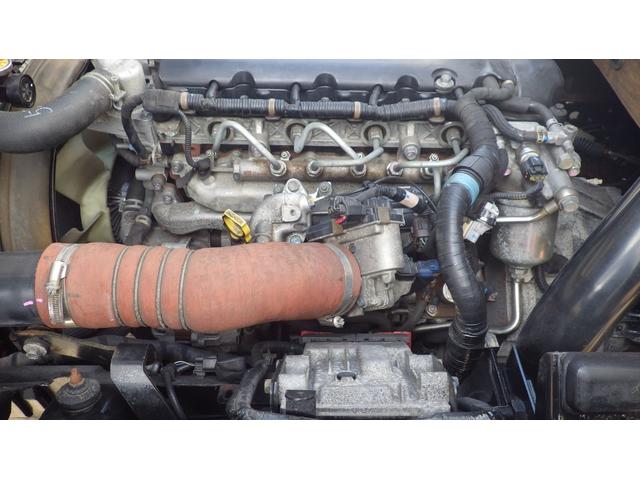 エルフトラック 　低床４．６ｔ平ボディ／ワイドセミロング／積載４６００ｋｇ／６速マニュアル／荷台木板／ＥＴＣ／エアコン／パワステ／パワーウインドウ／仕上げ済み（35枚目）