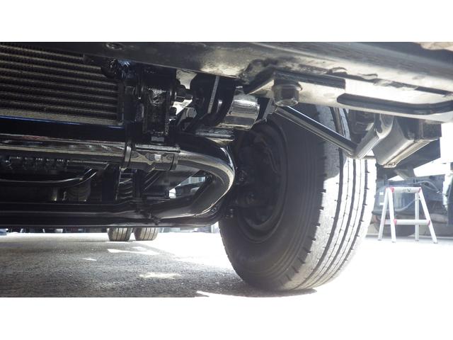 エルフトラック 　低床４．６ｔ平ボディ／ワイドセミロング／積載４６００ｋｇ／６速マニュアル／荷台木板／ＥＴＣ／エアコン／パワステ／パワーウインドウ／仕上げ済み（42枚目）