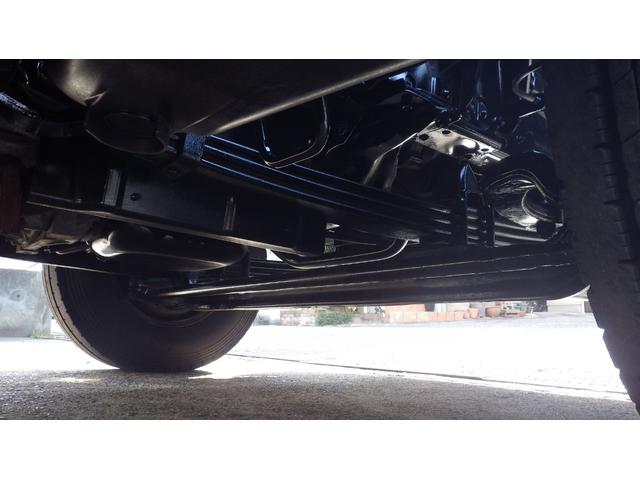 エルフトラック 　低床４．６ｔ平ボディ／ワイドセミロング／積載４６００ｋｇ／６速マニュアル／荷台木板／ＥＴＣ／エアコン／パワステ／パワーウインドウ／仕上げ済み（43枚目）