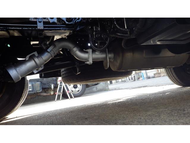 エルフトラック 　低床４．６ｔ平ボディ／ワイドセミロング／積載４６００ｋｇ／６速マニュアル／荷台木板／ＥＴＣ／エアコン／パワステ／パワーウインドウ／仕上げ済み（45枚目）