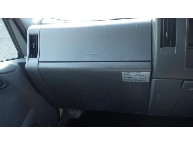 エルフトラック 　低床４．６ｔ平ボディ／ワイドセミロング／積載４６００ｋｇ／６速マニュアル／荷台木板／ＥＴＣ／エアコン／パワステ／パワーウインドウ／仕上げ済み（64枚目）