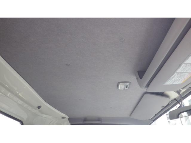 エルフトラック 　低床４．６ｔ平ボディ／ワイドセミロング／積載４６００ｋｇ／６速マニュアル／荷台木板／ＥＴＣ／エアコン／パワステ／パワーウインドウ／仕上げ済み（72枚目）