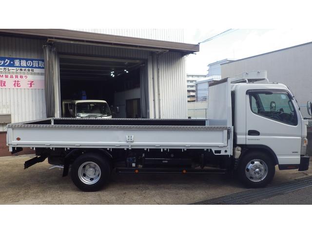 キャンター ロング　低床４．６５ｔワイドロング／積載４６５０ｋｇ／６速ＡＴ／オートマ／荷台鉄板張り／レーダーブレーキ／車線はみだし警告／ＥＴＣ／デュオニックオーバーホール（4枚目）