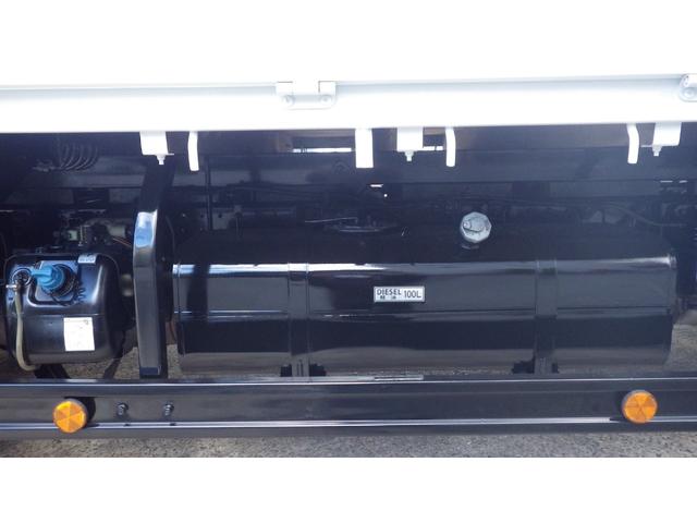 キャンター ロング　低床４．６５ｔワイドロング／積載４６５０ｋｇ／６速ＡＴ／オートマ／荷台鉄板張り／レーダーブレーキ／車線はみだし警告／ＥＴＣ／デュオニックオーバーホール（39枚目）