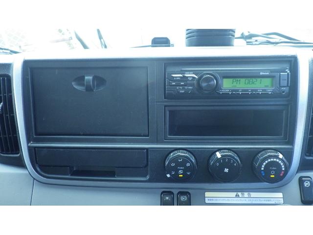 キャンター ロング　低床４．６５ｔワイドロング／積載４６５０ｋｇ／６速ＡＴ／オートマ／荷台鉄板張り／レーダーブレーキ／車線はみだし警告／ＥＴＣ／デュオニックオーバーホール（58枚目）