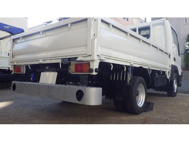 タイタンダッシュ 　低床１．３５ｔ平ボディ／積載１３５０ｋｇ／車両総重量３０２５ｋｇ／５速マニュアル／２０００ｃｃガソリンエンジン／ＥＴＣ付き／エアコン／パワステ／パワーウインドウ／仕上げ済み（16枚目）