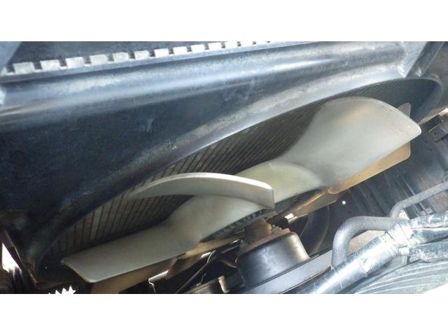 タイタンダッシュ 　低床１．３５ｔ平ボディ／積載１３５０ｋｇ／車両総重量３０２５ｋｇ／５速マニュアル／２０００ｃｃガソリンエンジン／ＥＴＣ付き／エアコン／パワステ／パワーウインドウ／仕上げ済み（35枚目）