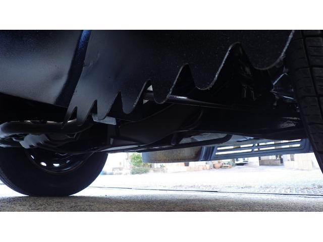 タイタンダッシュ 　低床１．３５ｔ平ボディ／積載１３５０ｋｇ／車両総重量３０２５ｋｇ／５速マニュアル／２０００ｃｃガソリンエンジン／ＥＴＣ付き／エアコン／パワステ／パワーウインドウ／仕上げ済み（41枚目）