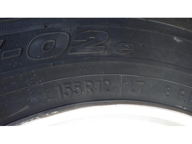 タイタンダッシュ 　低床１．３５ｔ平ボディ／積載１３５０ｋｇ／車両総重量３０２５ｋｇ／５速マニュアル／２０００ｃｃガソリンエンジン／ＥＴＣ付き／エアコン／パワステ／パワーウインドウ／仕上げ済み（52枚目）