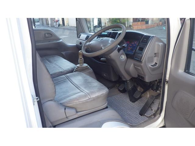 タイタンダッシュ 　低床１．３５ｔ平ボディ／積載１３５０ｋｇ／車両総重量３０２５ｋｇ／５速マニュアル／２０００ｃｃガソリンエンジン／ＥＴＣ付き／エアコン／パワステ／パワーウインドウ／仕上げ済み（57枚目）