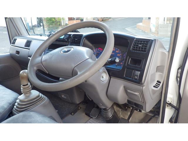 タイタンダッシュ 　低床１．３５ｔ平ボディ／積載１３５０ｋｇ／車両総重量３０２５ｋｇ／５速マニュアル／２０００ｃｃガソリンエンジン／ＥＴＣ付き／エアコン／パワステ／パワーウインドウ／仕上げ済み（59枚目）