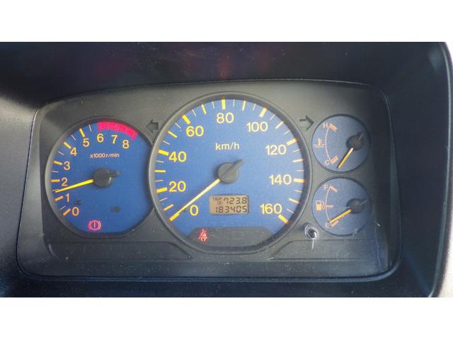 タイタンダッシュ 　低床１．３５ｔ平ボディ／積載１３５０ｋｇ／車両総重量３０２５ｋｇ／５速マニュアル／２０００ｃｃガソリンエンジン／ＥＴＣ付き／エアコン／パワステ／パワーウインドウ／仕上げ済み（63枚目）