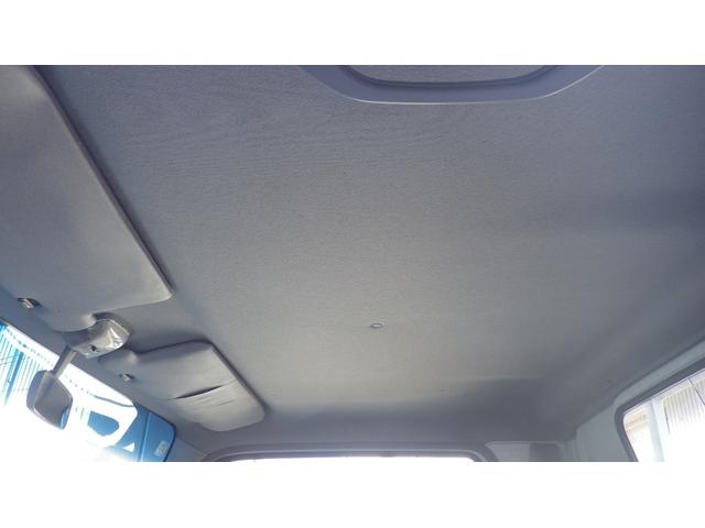 タイタンダッシュ 　低床１．３５ｔ平ボディ／積載１３５０ｋｇ／車両総重量３０２５ｋｇ／５速マニュアル／２０００ｃｃガソリンエンジン／ＥＴＣ付き／エアコン／パワステ／パワーウインドウ／仕上げ済み（78枚目）